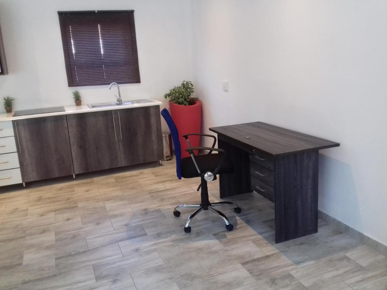 Mayberrypark Guest Lodge Alberton Esterno foto